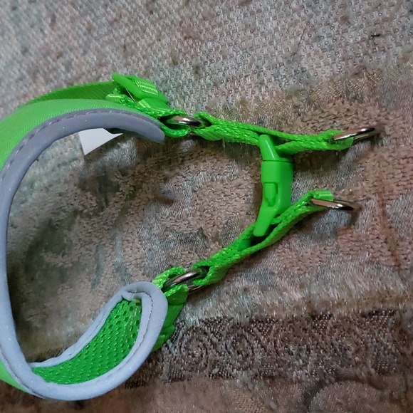 Kitten or small cat safety harness with reflective stripes - Picture 4 of 4